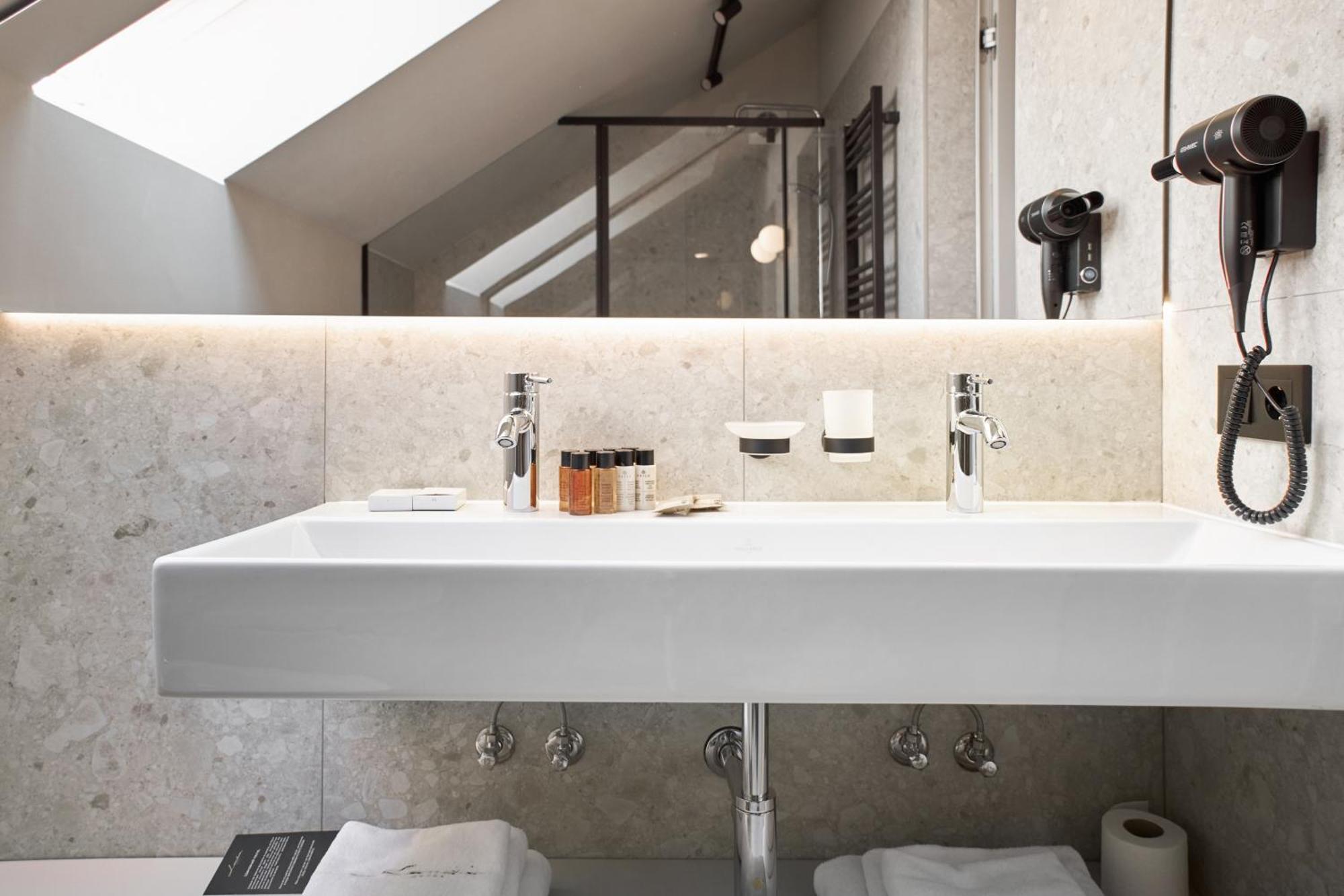 Hotel Laudon Uzjhorod Rom bilde