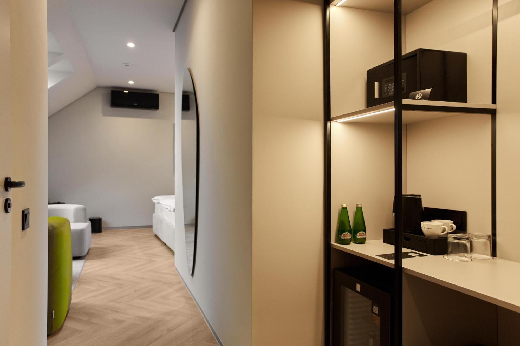 Hotel Laudon Uzjhorod Rom bilde