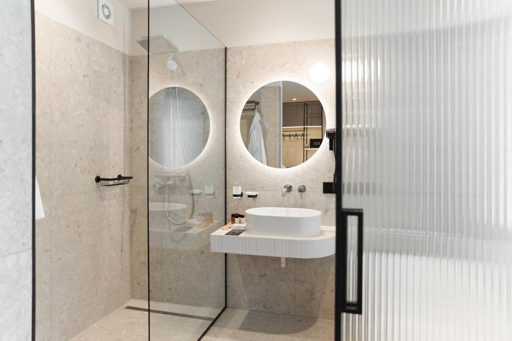 Hotel Laudon Uzjhorod Rom bilde